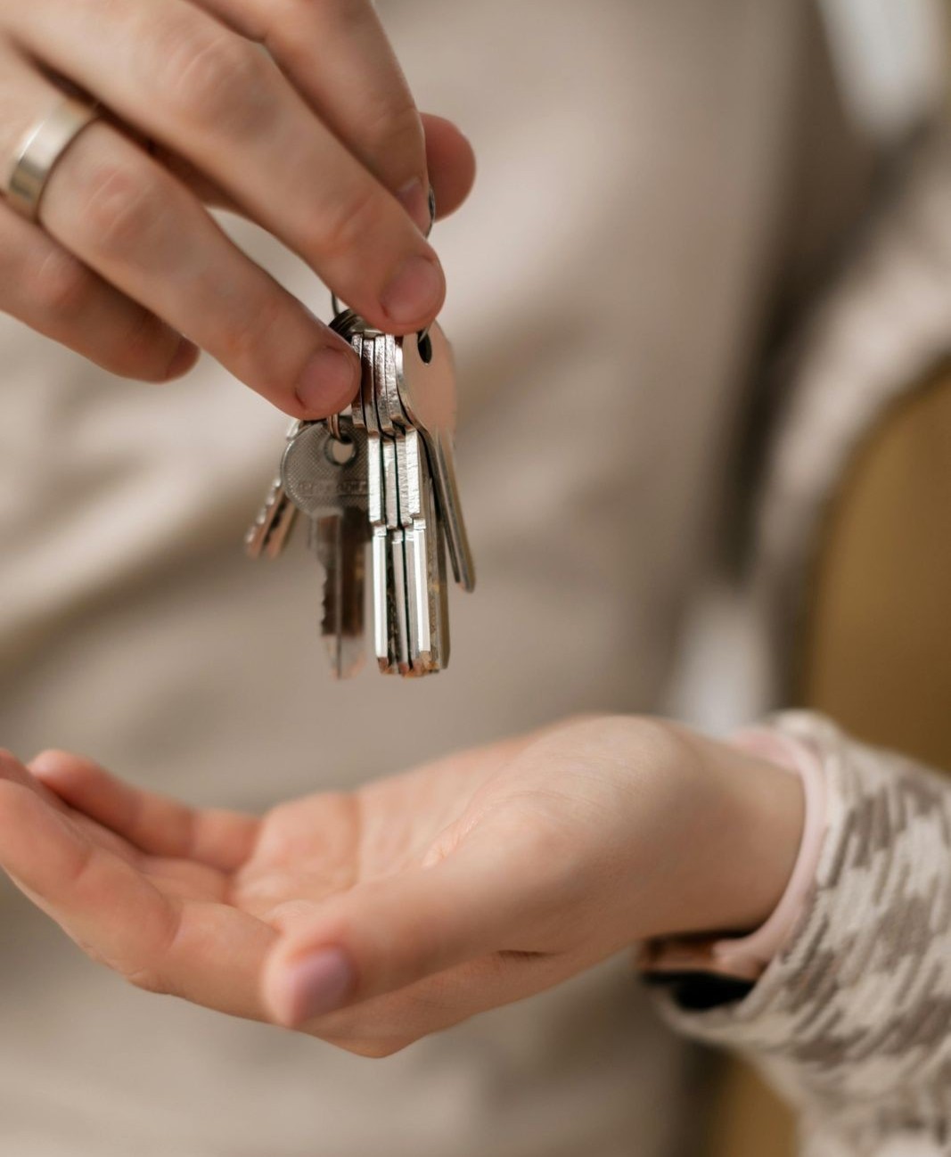 Calque gives homeowners a Purchase Price Guarantee (a second offer as backup on their current property).